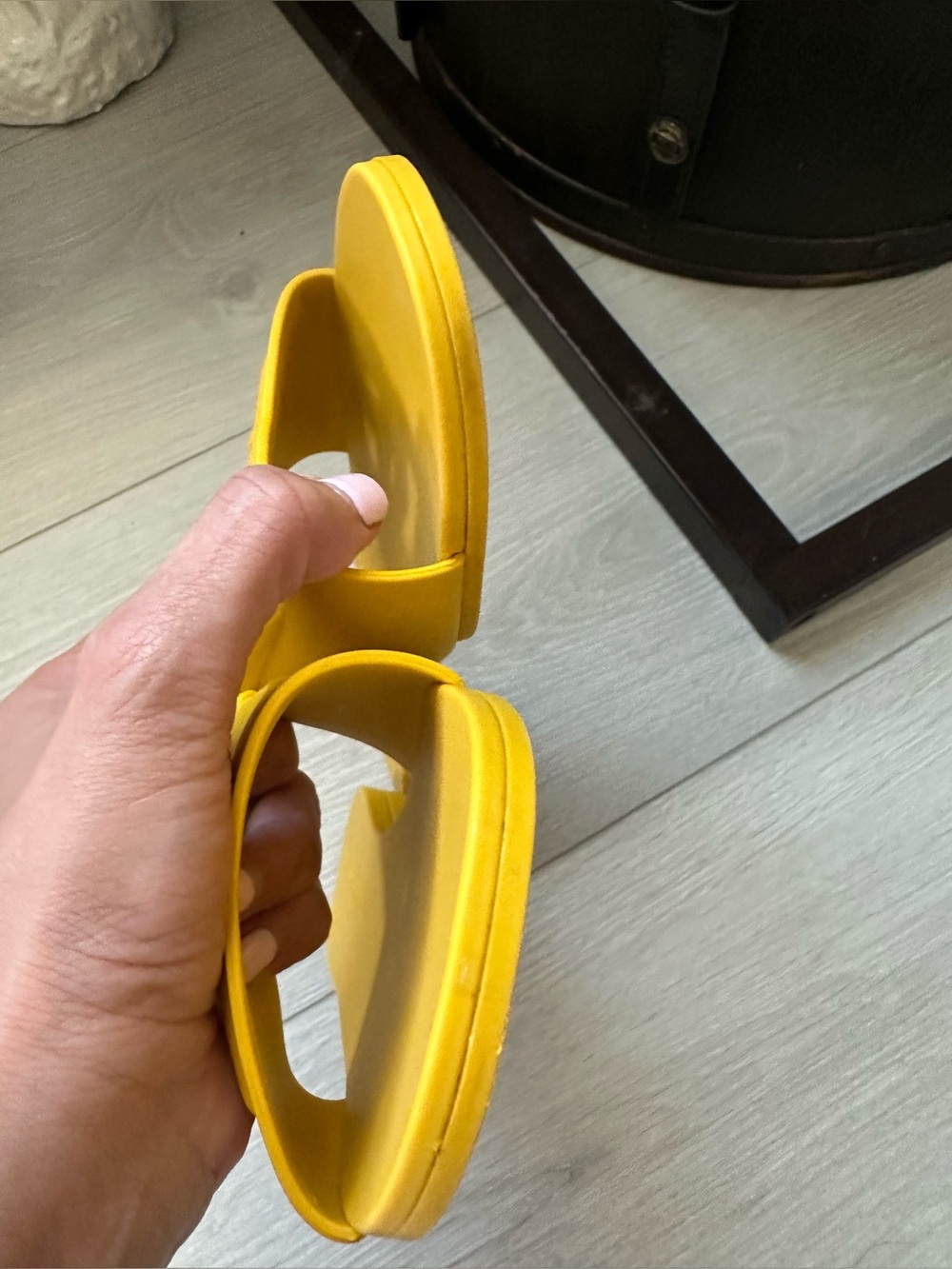 Dolce & Gabbana Cut-Out DG Rubber Sandals - Picture 6 of 15